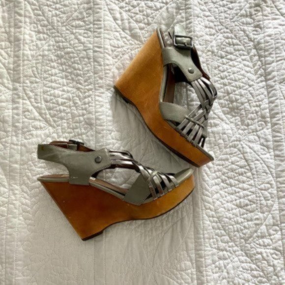 Steve Madden Grey Turnpyke Wedge - Picture 2 of 5
